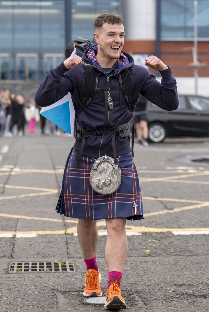 Scotland fan in 1,000-mile walk from Hampden to Munich for mental health charity