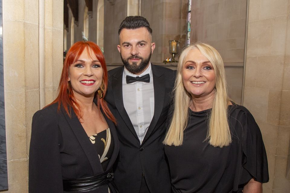 Lorna and Janita Keilty with Mateusz Kulowski at the Canadh Le Cheile concert in St. Saviours Church, Arklow. Photo: Michael Kelly