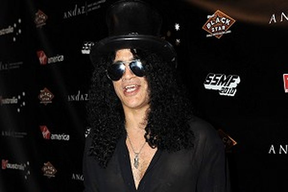 Slash Files For Divorce From Perla Independent Ie