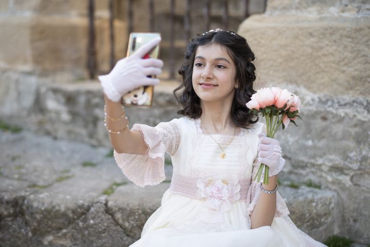 Tanya Sweeney: Selfie mirrors, goodie bags, chocolate fountains – Communion costs are out of control and so is the one-upmanship between parents