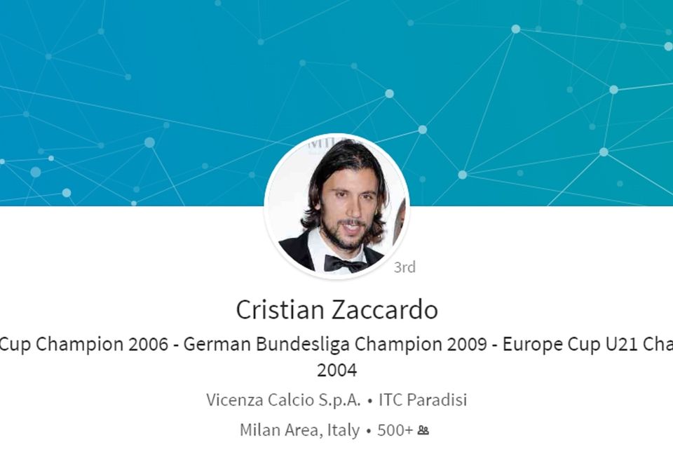 Zaccardo: World Cup winner uses Linkedin to find new club - AS USA