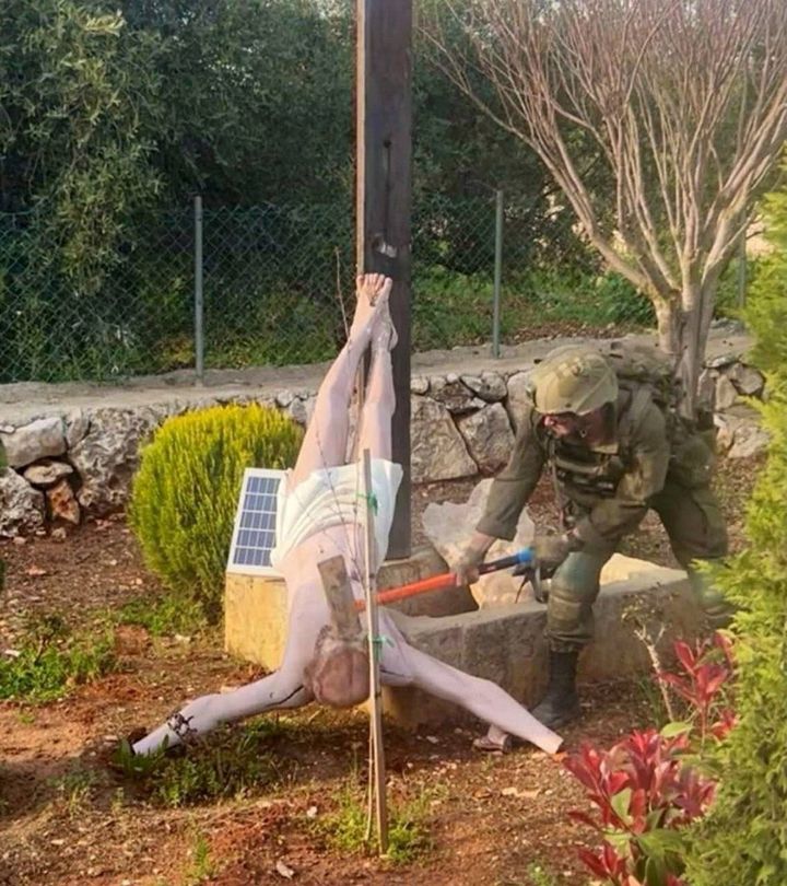 Fury as Israeli soldier smashes statue of Jesus in Lebanese village