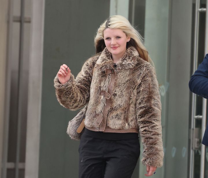 Woman who ‘stupidly’ gave Revolut details to two men at rave avoids jail for money laundering