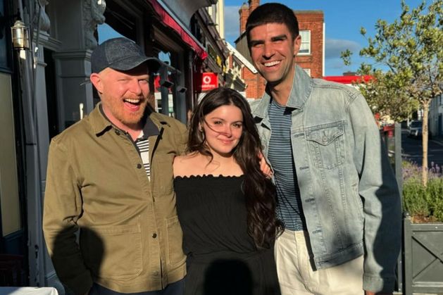 Modern Family stars reunite for ‘dinner date’ on trip to Dublin