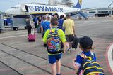 thumbnail: Ryanair had to cancel 350 flights over two days as UK air traffic control system crashed. Photo: John Mulligan