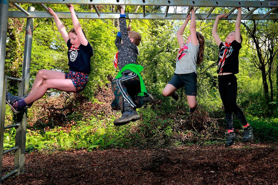 How to Master the Monkey Bar Obstacle Like a Champ