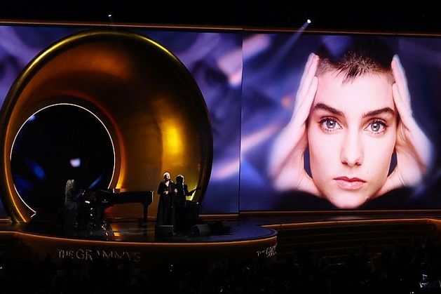 アニー・レノックス、2024年グラミー賞でシニード・オコナーに敬意を表