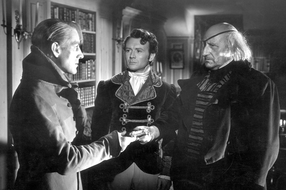 Alec Guinness as Herbert, John Mills as Pip and Finlay Currie as Magwitch in Great Expectations (1946)