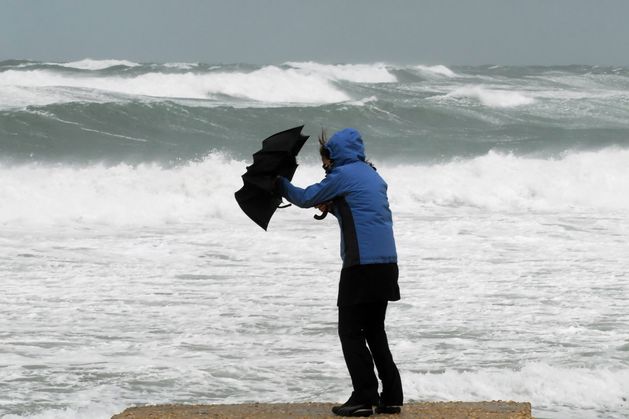 Met Éireann extends wind and rain warning for some areas with difficult travel conditions and risk of flooding