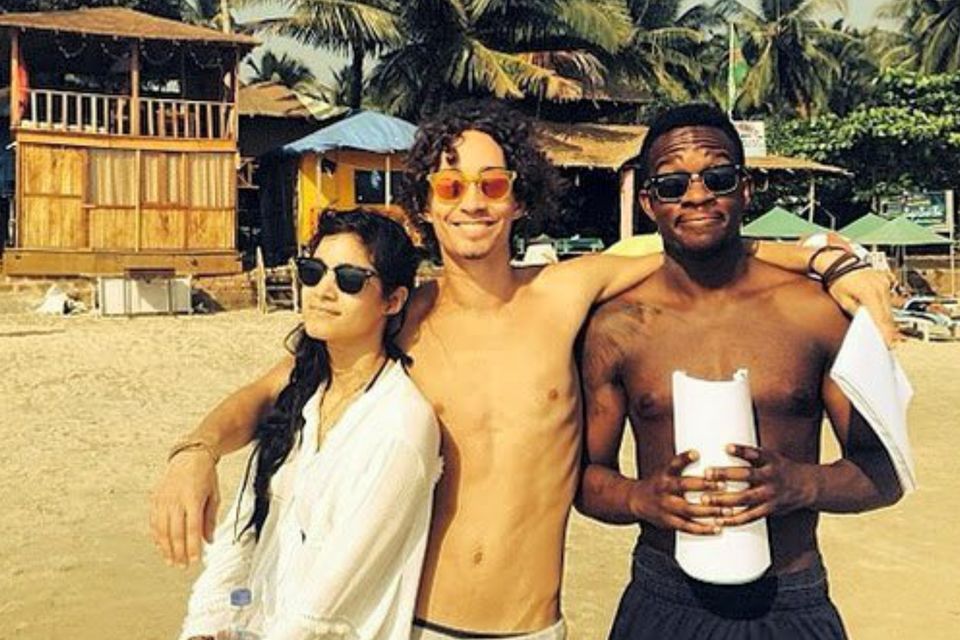 Robert posted this picture of himself, Sofia and a pal on beach in Goa