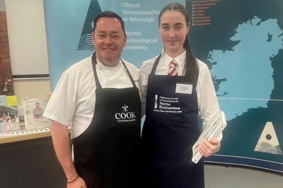 Amelia Bowe, from Loreto Bray, with chef Neven Maguire, at the Healthy Home Chef cookery competition, in Sligo. 