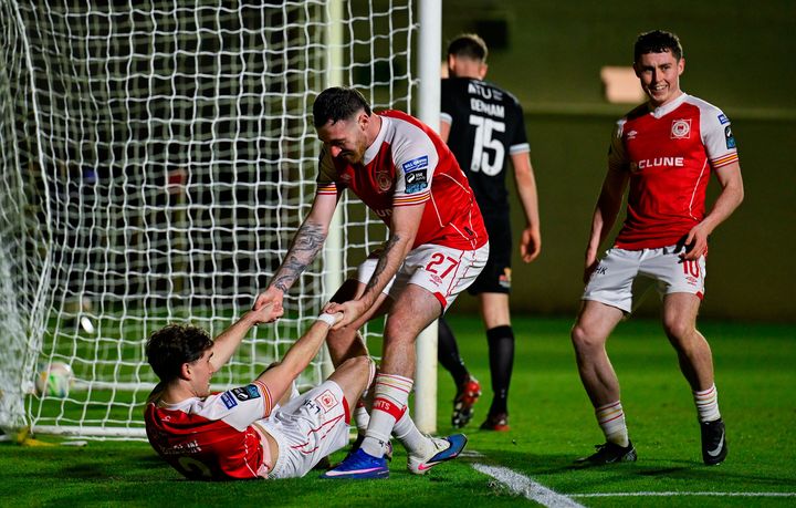 St Patrick’s Athletic deliver title statement, going top of the pile after blowing away Sligo Rovers