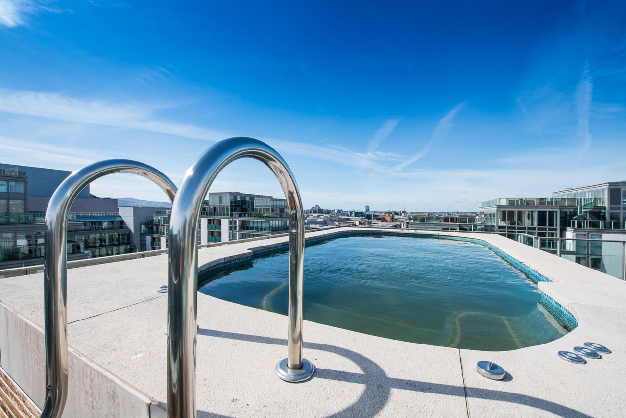 Stunning City Penthouse Apartments With Outdoor Hot Tub image