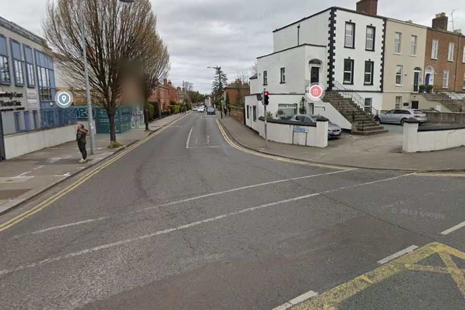 Una comunidad de Ranelagh lleva años esperando que los peatones crucen por un cruce peligroso