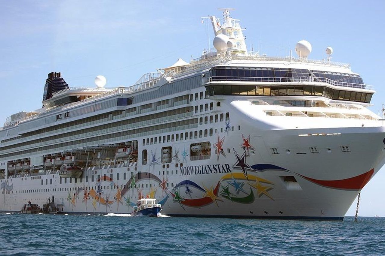 Luxury Bahamas cruise ship anchors near Dingle off West Kerry coast