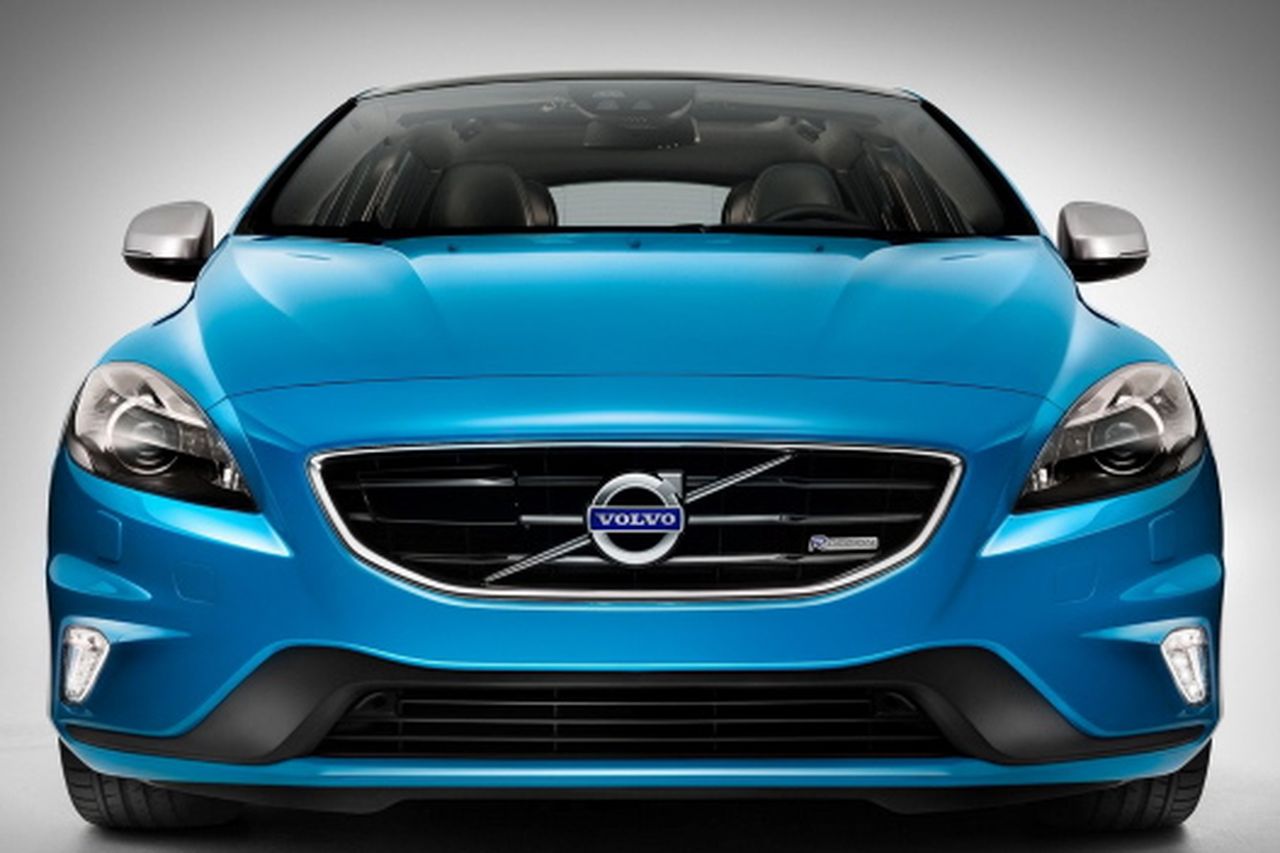 Volvo V40 R-Design out to cause Blue murder | Irish Independent