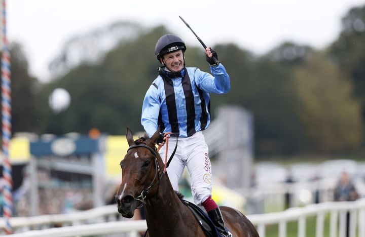 Oisín Murphy delighted to be back on Asfoora in the HKJC World Pool Palace House Stakes