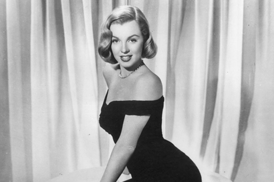 Secret of Marilyn Monroe's famous curves revealed – a 1950s-style