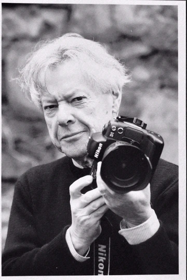 Tributes paid as former Irish Independent photographer Dominic Ledwidge O’Reilly dies