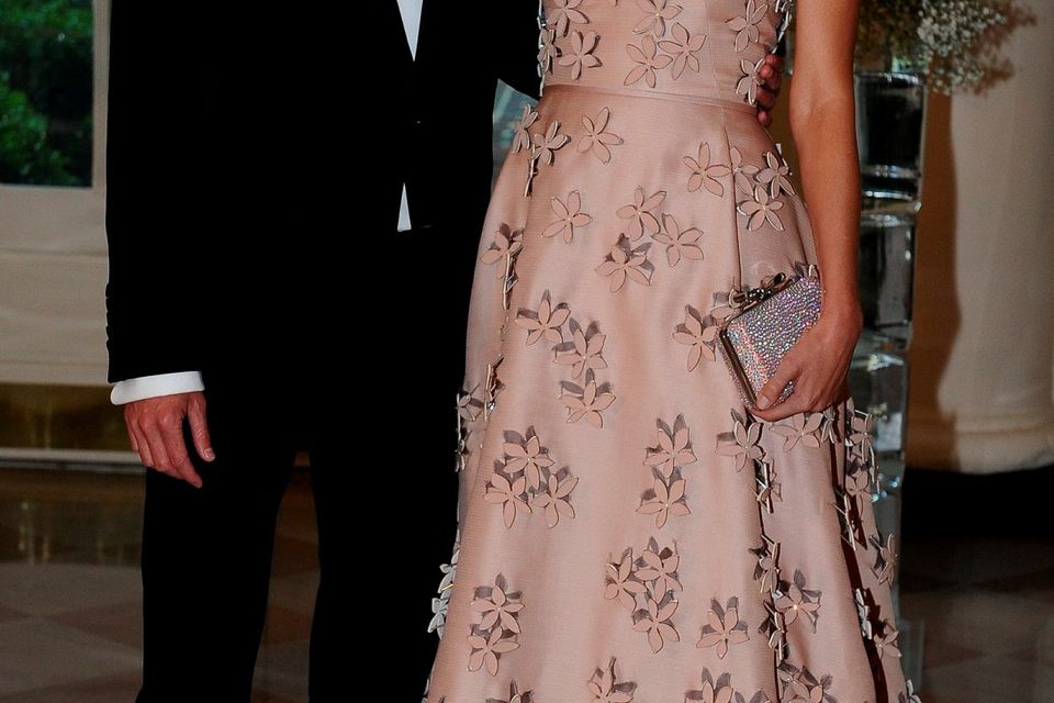 Miranda Kerr is Pretty in Pink in Silky Gown and Hidden Heels at White  House Correspondents' Dinner