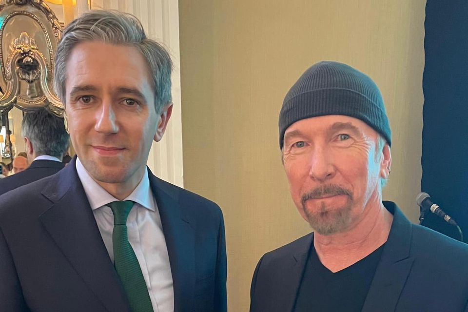 Where the taois has no name: Simon Harris shares picture with U2 guitarist The Edge