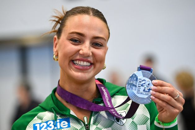 Sophie Becker and Jodie McCann secure Olympic qualification as Thomas Barr misses out