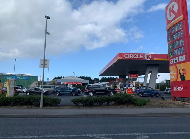 'This is the third service station I have chanced' - Limerick motorists bear brunt as fuel queues grow with no resolution in sight