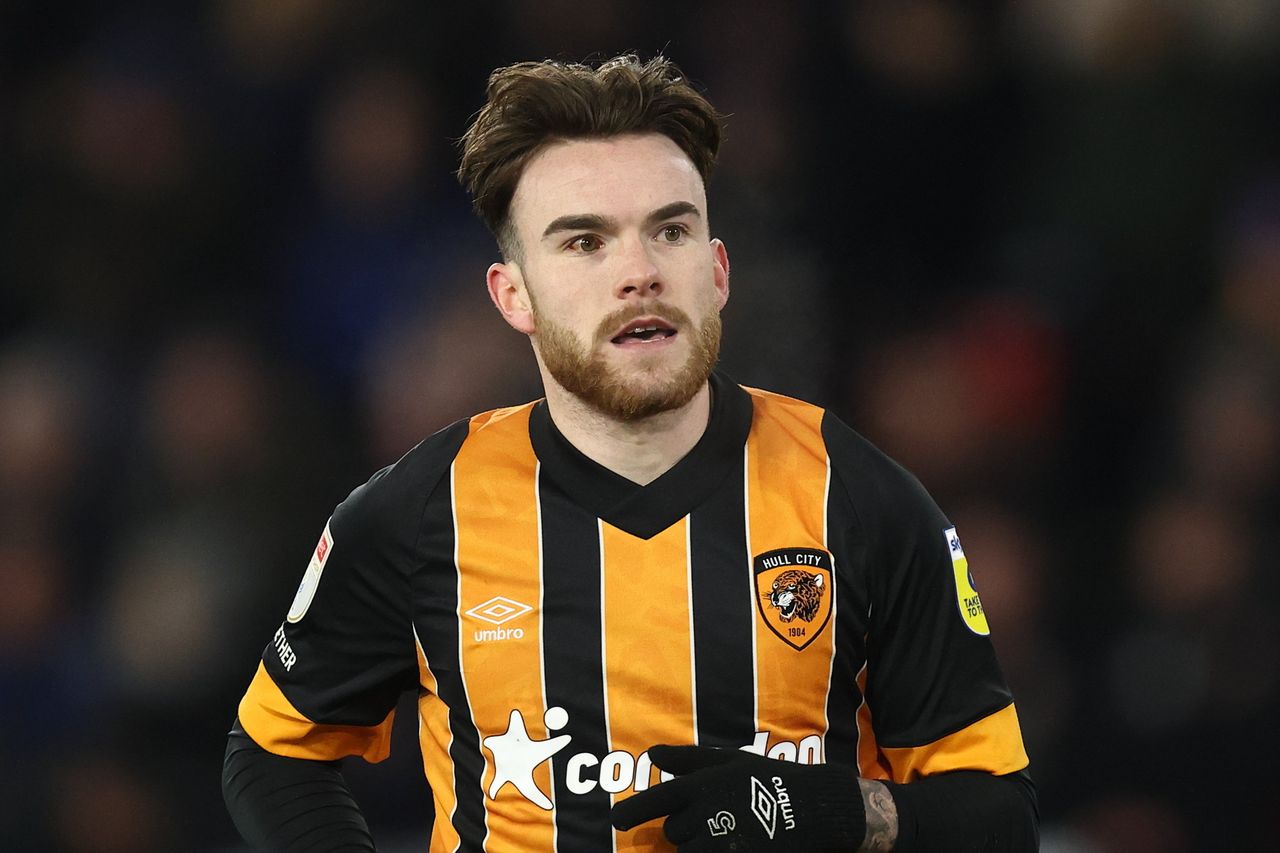 Aaron Connolly eager for fresh start with Hull City after 'unsettling' loan  moves | Irish Independent