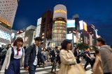 thumbnail: Crowds at a busy intersection in Ginza, Tokyo. Photo: Pól Ó Conghaile