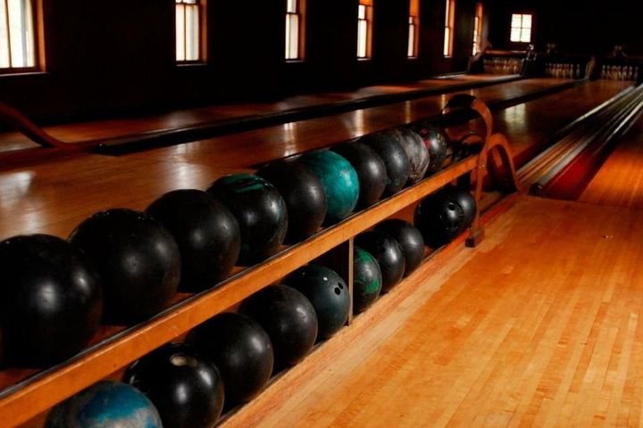 Kerry retail units that have not been occupied in 25 years will be turned into bowling alley