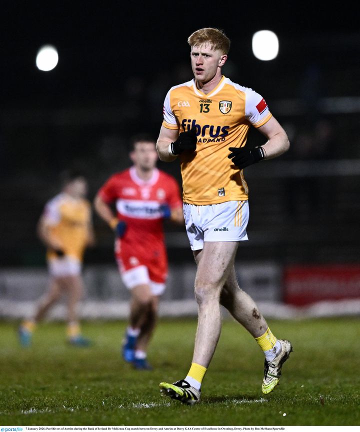 Benen Kelly hits 92nd-minute goal to seal dramatic victory for Antrim