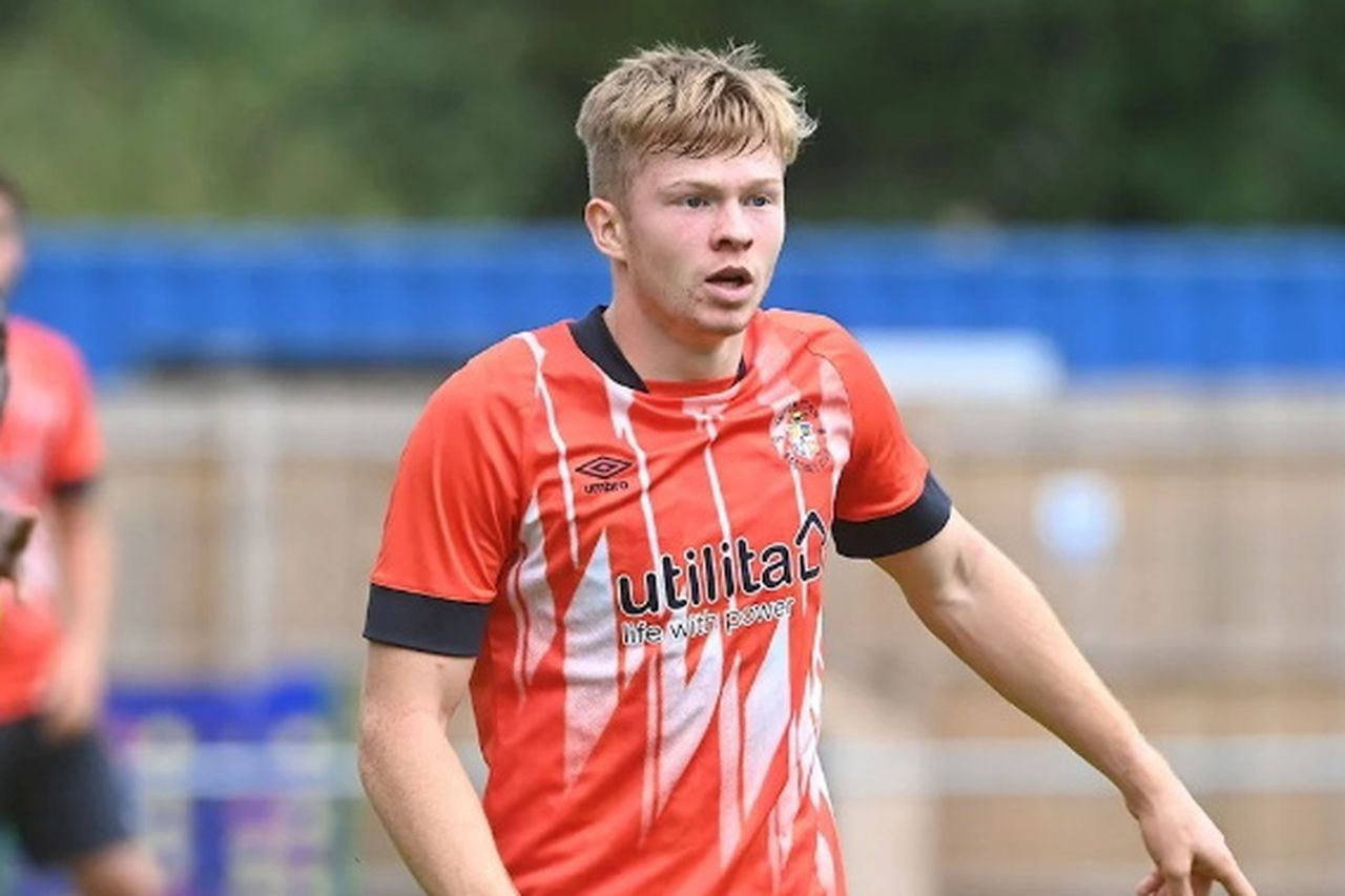 Luton announce 12 new recruits to the Hatters' academy