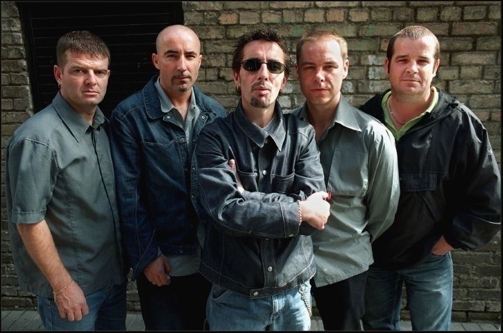 Christy Dignam, centre, with his Aslan bandmates, from left, Billy McGuinness, Tony McGuinness, Alan Downey and Joe Jewell in 2000. Photo: Tony Gavin