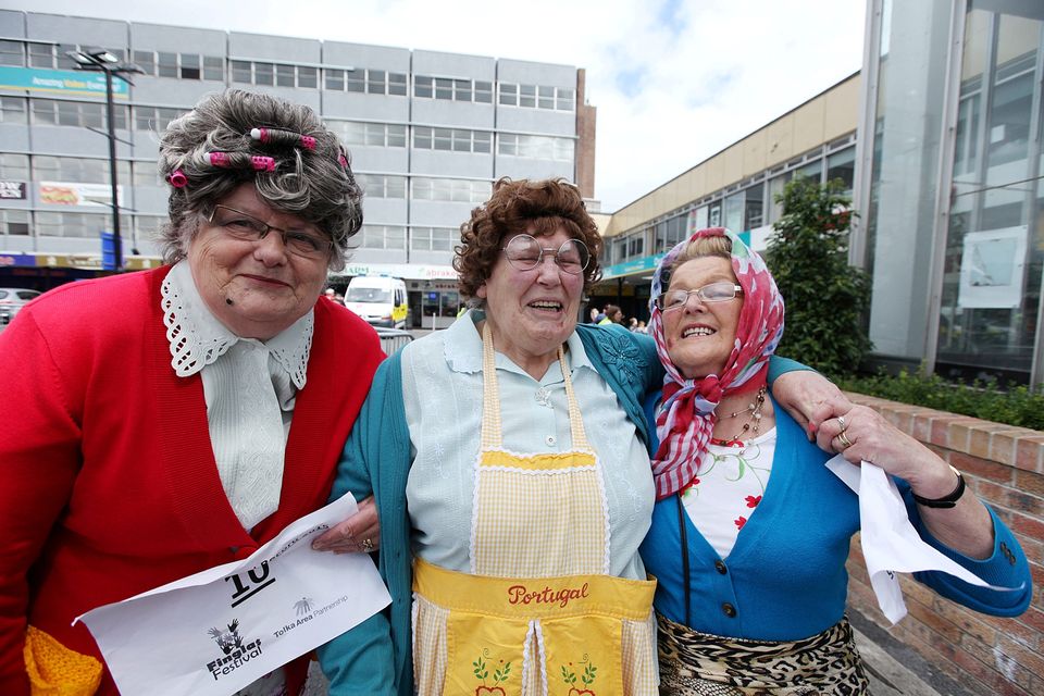 Betty Raffferty, Maureen McCormack and Kay McCovy pictured at Mrs Brown's Boys-themed world record at Finglas Festival Co Dublin