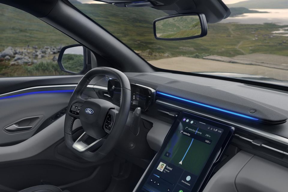 The Explorer features SYNC Move, a supersized movable touchscreen and fully connected infotainment system