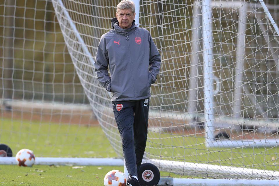 Arsenal manager Arsene Wenger expects his side to put on a spirited display at Chelsea on Sunday