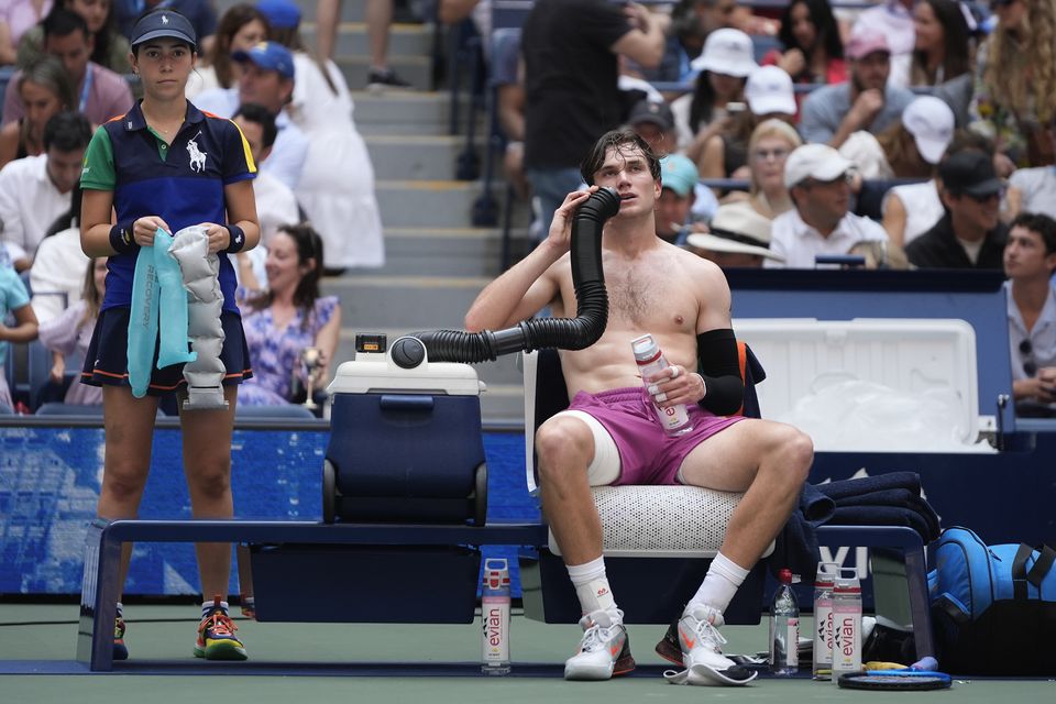 Jack Draper cools off on his way to the US Open semi-final (Pamela Smith/AP)