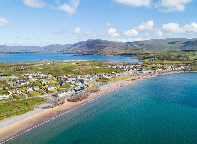 Sixty Ukrainians given notice to leave Kerry accommodation as houses set to go on market