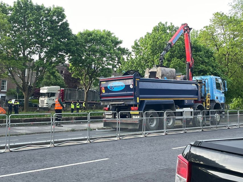 An operation to remove Dublin’s second ‘Tent City’ along the Grand Canal was completed within two hours this morning.  Photo: Conor Feehan