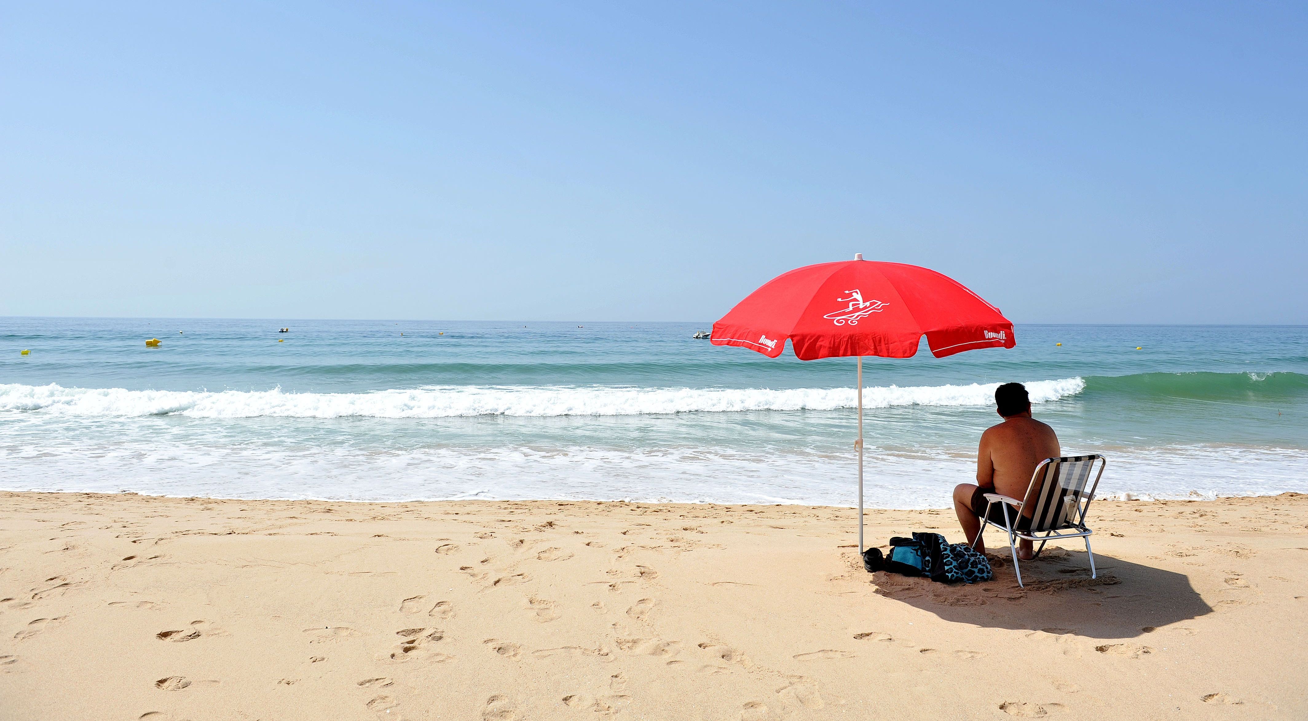 On the Beach slumps to loss as travel restrictions send bookings plunging | Independent.ie On the Beach slumps to loss as travel... 