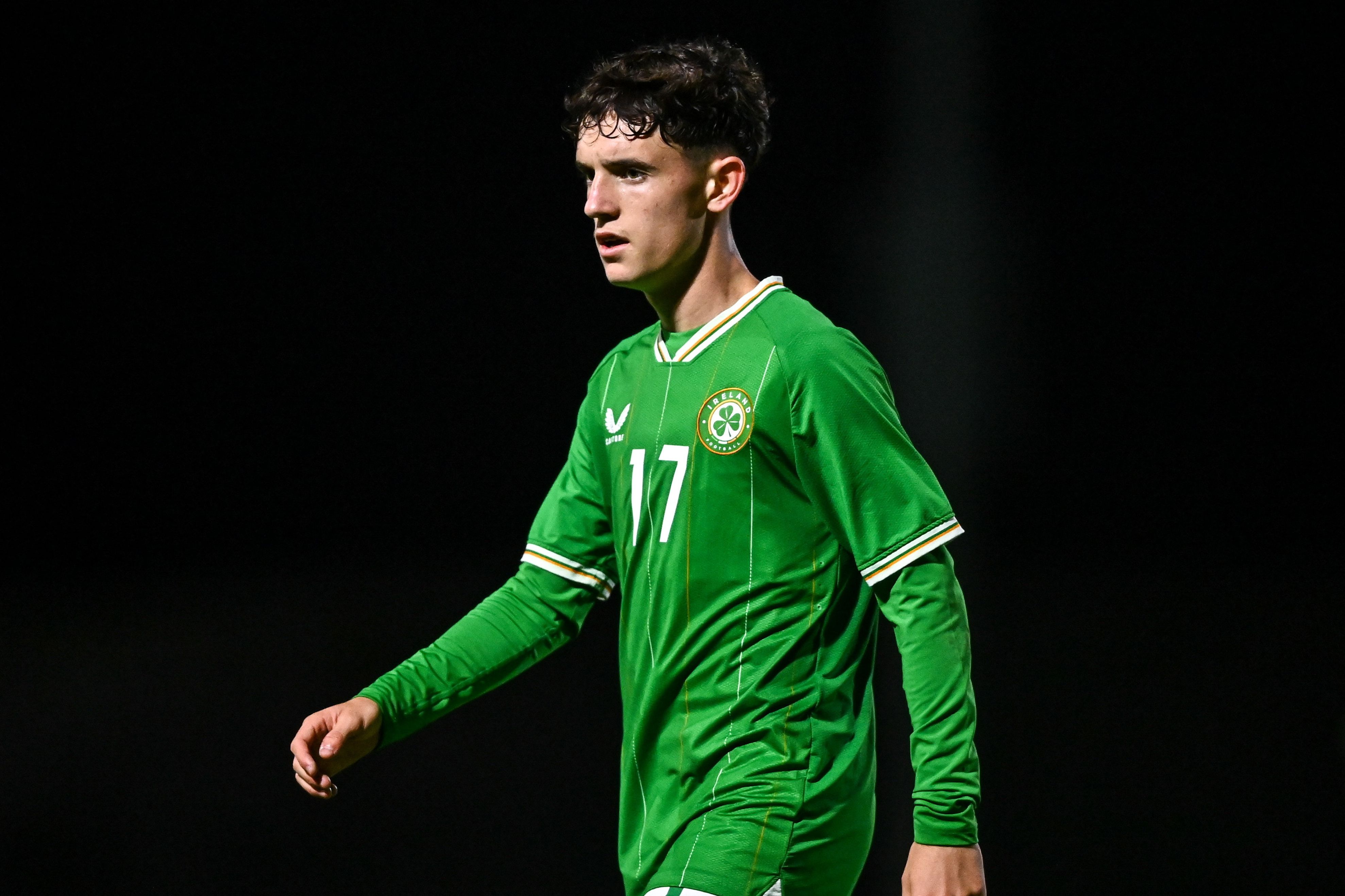 Ирландский подросток Аарон Очоа Молони стал самым молодым игроком основного состава Малаги в истории клуба.
