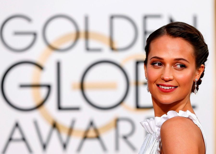 Actress Alicia Vikander arrives at the 73rd Golden Globe Awards in Beverly Hills, California January 10, 2016.  REUTERS/Mario Anzuoni