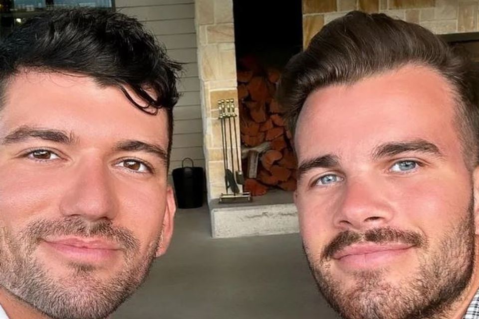 Jesse Baird, 26 ans (à droite), anciens présentateurs du Réseau 10 (à droite), et Luca Davies, 29 ans