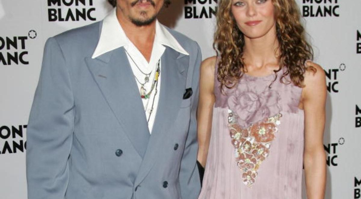 Johnny Depp and his girlfriend Vanessa Paradis watched the Miami Dolphins  vs