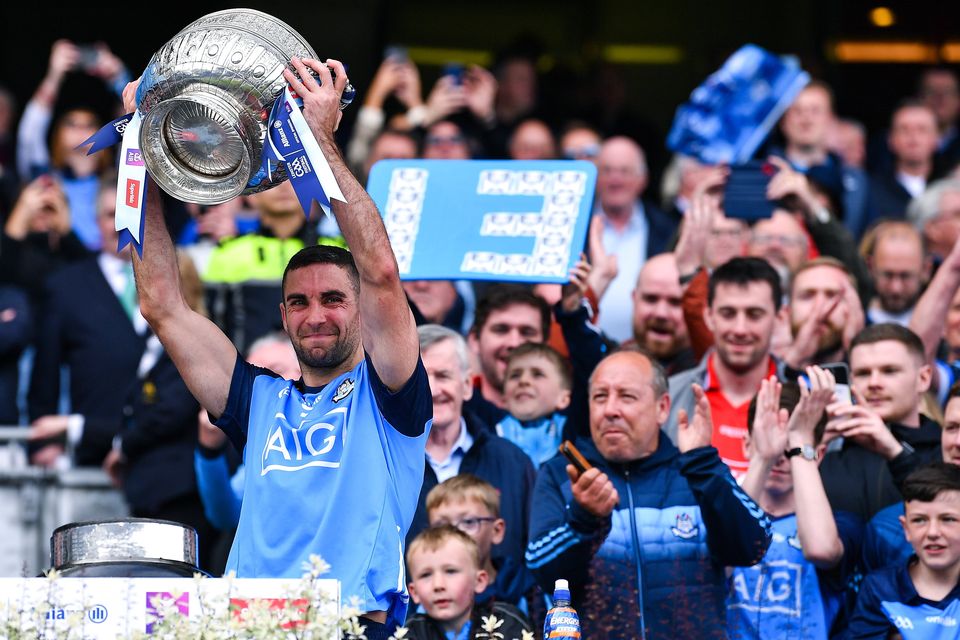 Dublin captain James McCarthy lifts the Delaney Cup after his side's victory in last season's Leinster GAA Football Senior Championship Final over Louth at Croke Park in Dublin. Photo by Piaras Ó Mídheach/Sportsfile