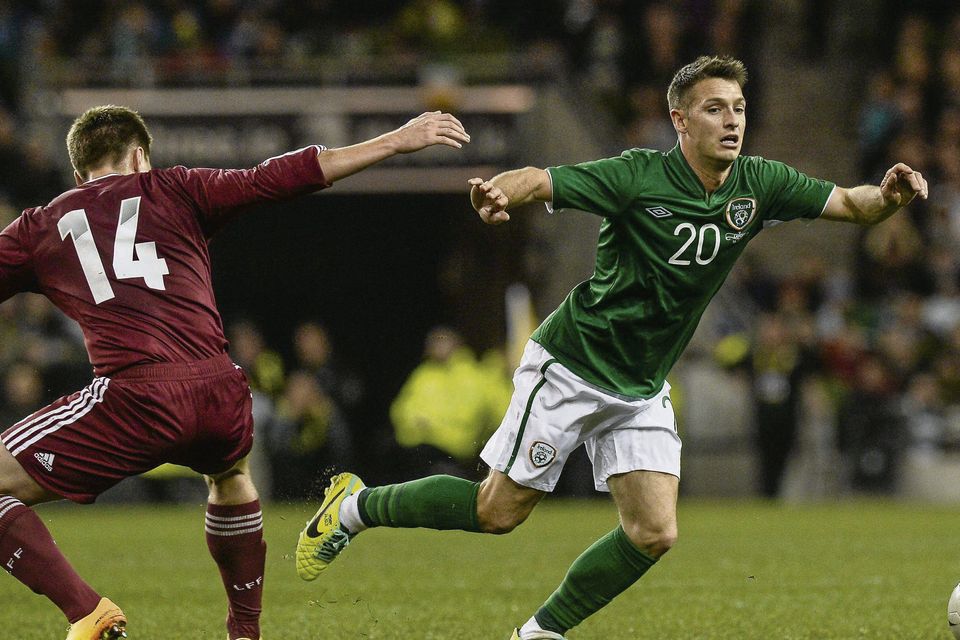 ALL ACTION: Ireland’s Wes Hoolahan in action against Latvia at the Aviva Stadium last night.