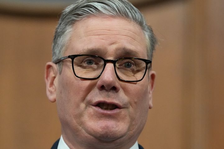 Keir Starmer plans new legislation to tie the UK closer to the EU