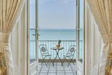 thumbnail: The picture window with sea views
