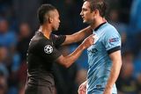 thumbnail: Manchester City's Frank Lampard (R) and AS Roma's Ashley Cole react after their 1-1 Champions League draw