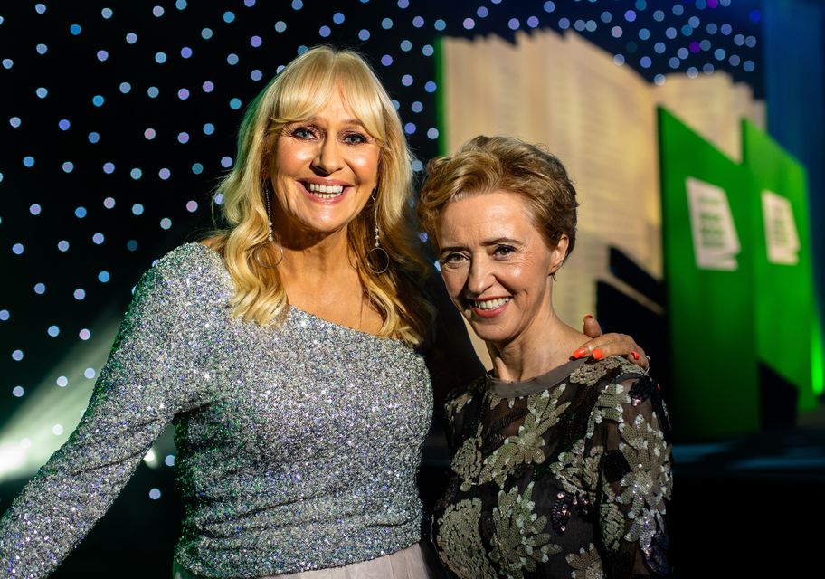 Awards host Miriam O'Callaghan with Liz Nugent who won the Irish Independent Crime Fiction Book Award, at the An Post Irish Book Awards. Photo: Mark Condren